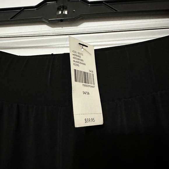 Lane Bryant Pants - Picture 4 of 7